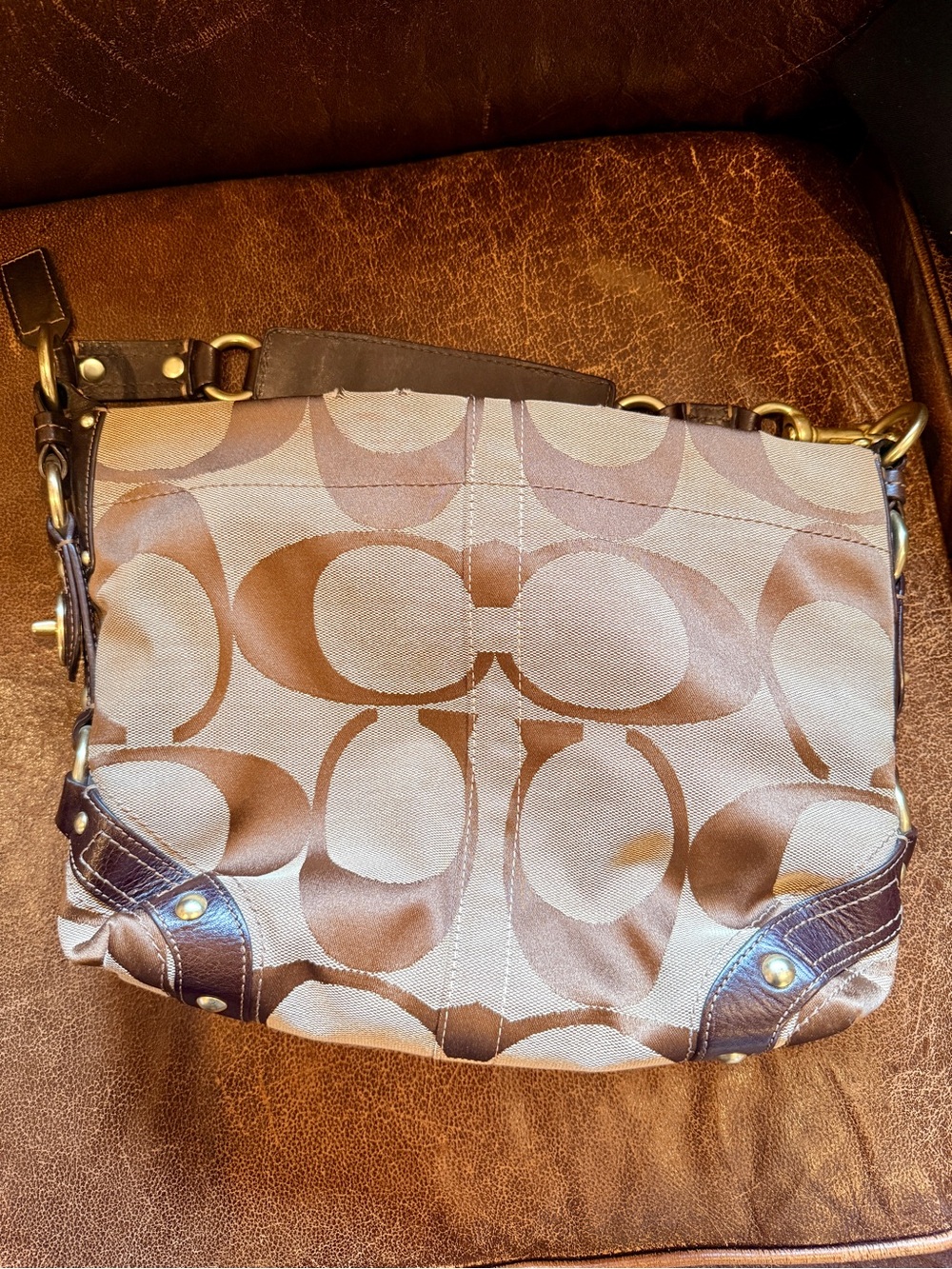 Coach “Carly” - Signature Soho Canvas Shoulder Bag in Brown - Y2K Vintage - Picture 2 of 11